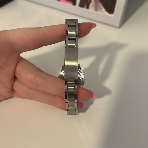 Silver watch - Picture 3 of 3